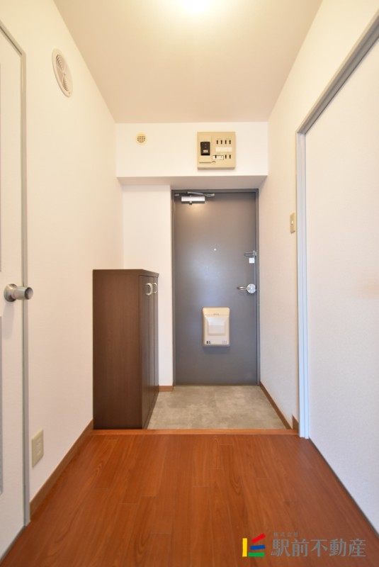 玄関　写真は別部屋