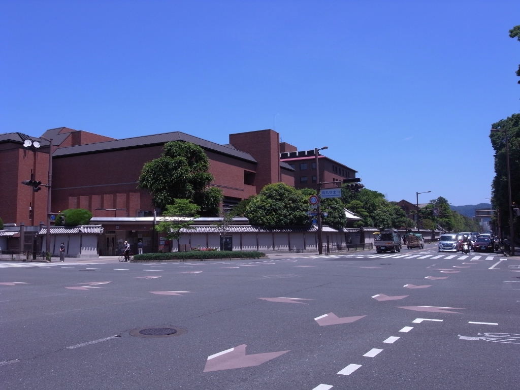 大学・短大　同志社大学　今出川キャンパス（大学・短大）まで77m