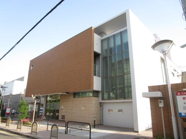 図書館　吹田市立千里丘図書館（図書館）まで4460m