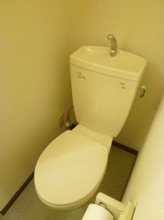 トイレ　落ち着いた色調のトイレです♪