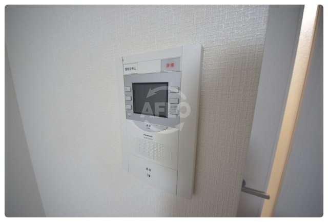 セキュリティ　BADGE鶴橋　TVモニター付きインターホン
