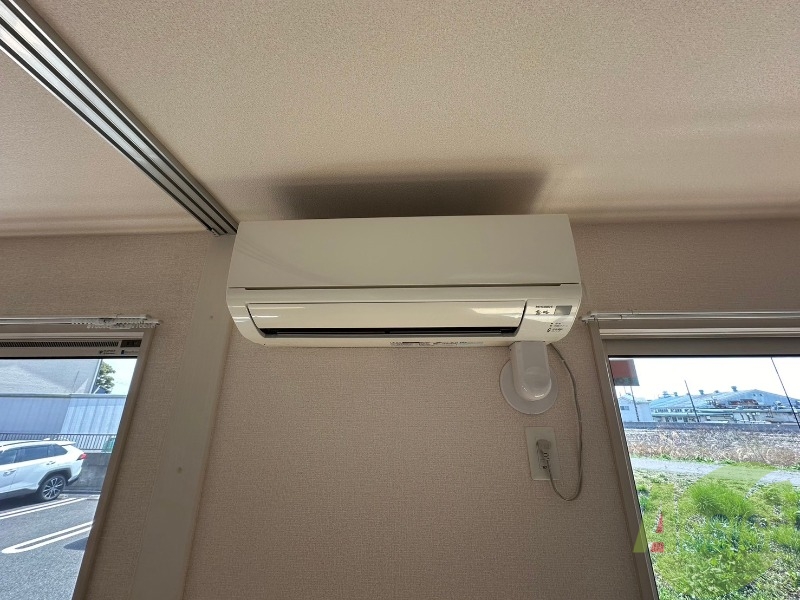 その他設備　エアコンもしっかりついているので寒暖対策ばっちりです。