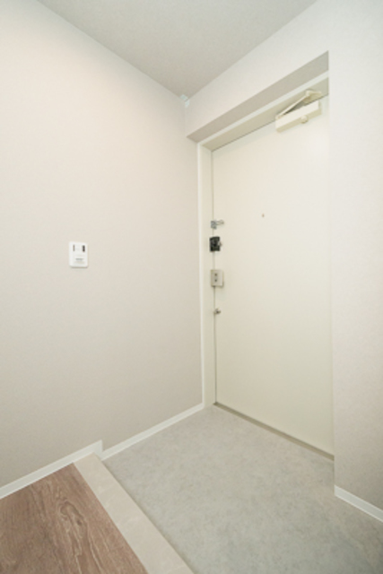 玄関　※写真は同タイプ住戸です。
