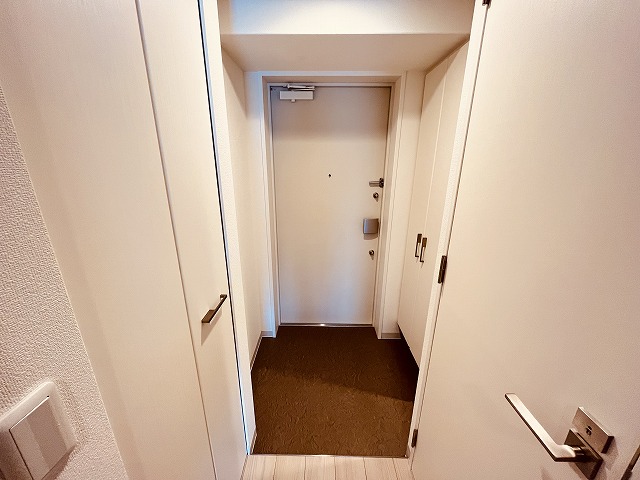 玄関　落ち着いた玄関です