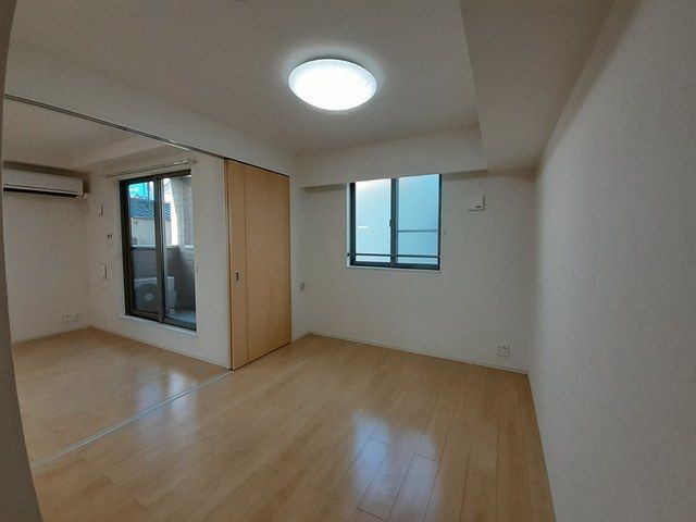 その他部屋・スペース　使い勝手のいい寝室です