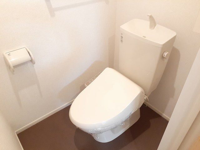 トイレ　コンパクトで使いやすいトイレです