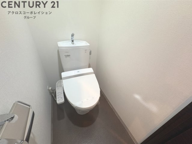 トイレ　ウォシュレット付きのトイレです♪