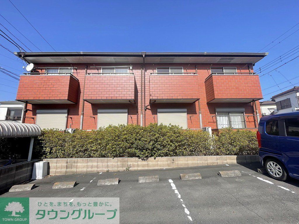 建物外観　駐車場