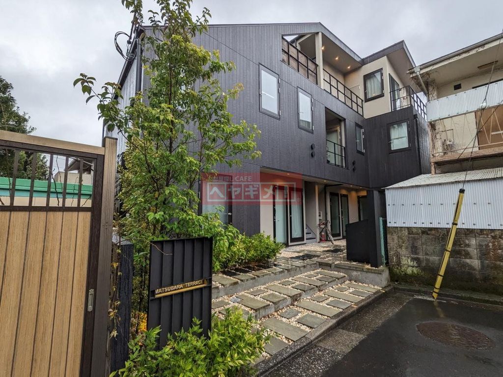 建物外観　エントランス