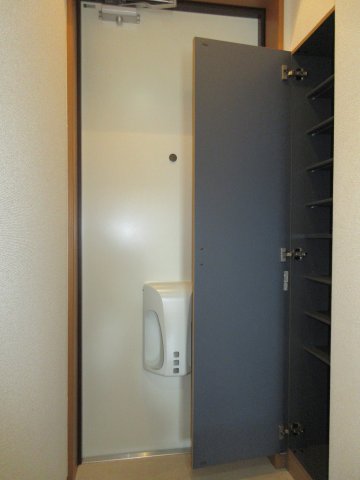 玄関　他のお部屋の参考写真です。