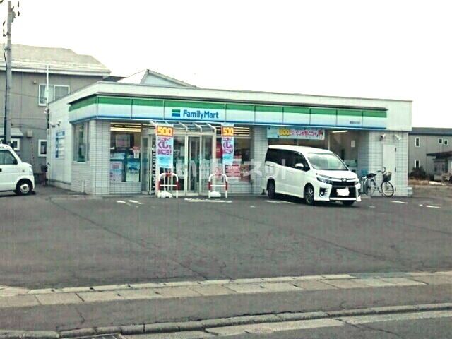 コンビニ　ファミリーマート 青森金沢店（コンビニ）まで389m