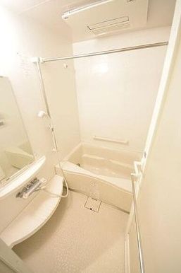 バス・シャワールーム　☆ゆっくりバスタイムをお楽しみください☆