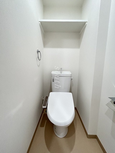 トイレ　ウォシュレット付きのトイレ