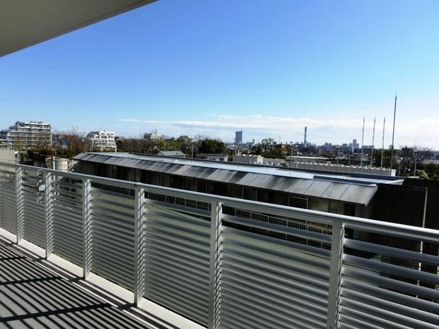その他設備　★南向きの日当たり良好なバルコニーです★