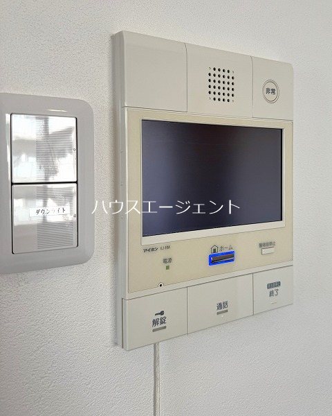 セキュリティ　モニター付インターホンです。