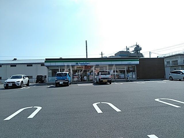 コンビニ　ファミリーマート 富士新橋町店（コンビニ）まで330m