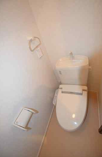 トイレ　コンパクトで使いやすいトイレです
