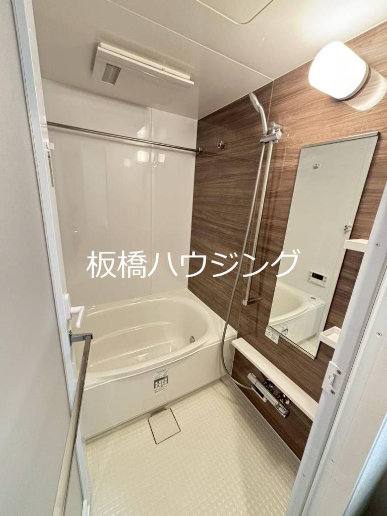 バス・シャワールーム　同仕様