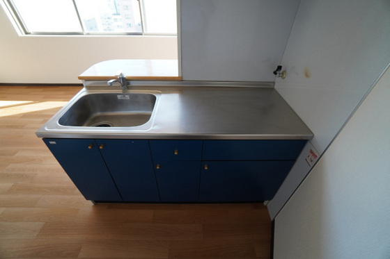 キッチン　※別部屋の写真です