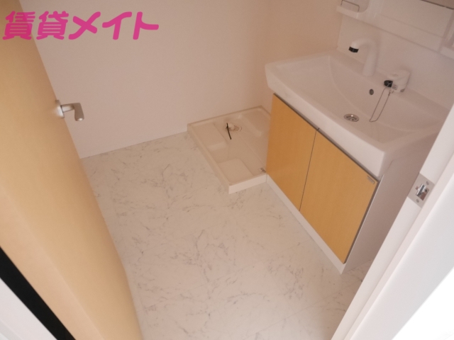 洗面設備　同型参考写真
