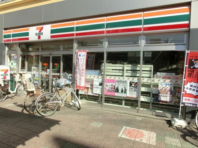 コンビニ　セブンイレブン松戸五香駅西口店（コンビニ）まで478m