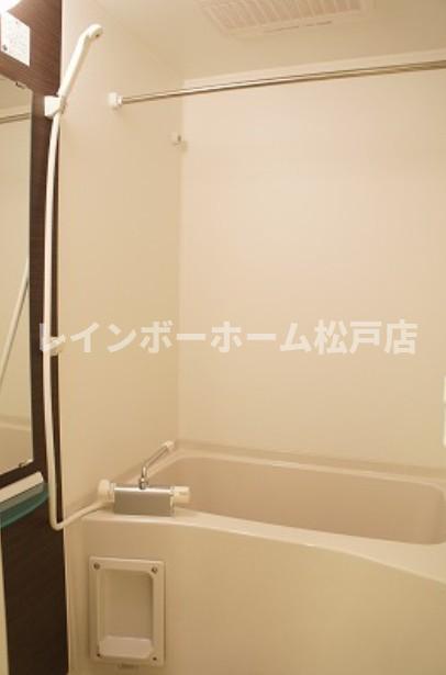 バス・シャワールーム　日々の暮らしに欠かせないお風呂です
