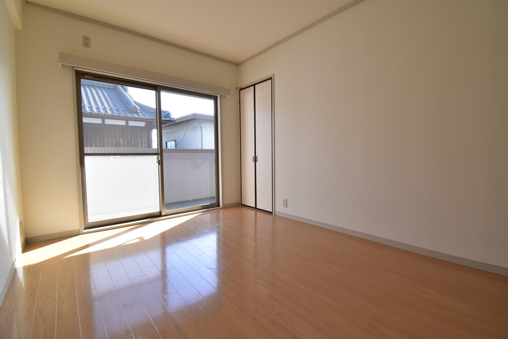 その他部屋・スペース　※同建物の別のお部屋の写真です。