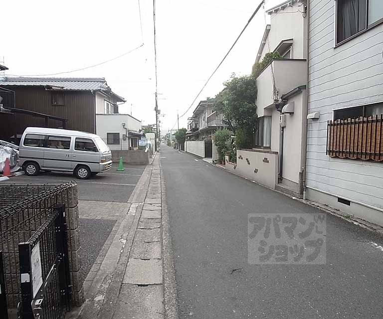 その他　前面道路です。