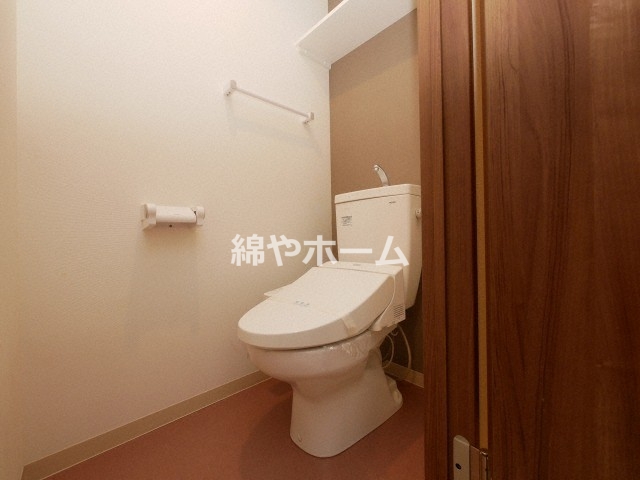 トイレ　落ち着いたトイレです