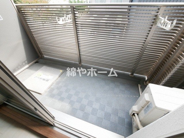 バルコニー　陽当たり良好なバルコニーです