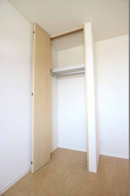 収納　同型参考写真