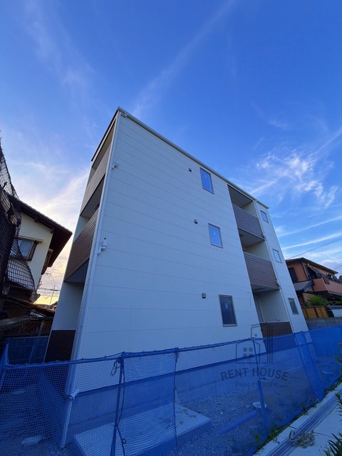 エントランス　外観（建設中）