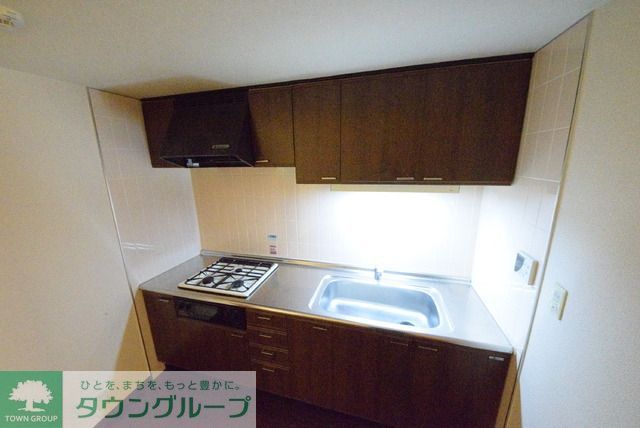 キッチン　3口システムキッチン