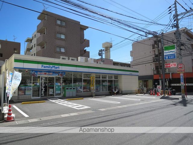 コンビニ　ファミリーマート荒田二丁目点（コンビニ）まで175m