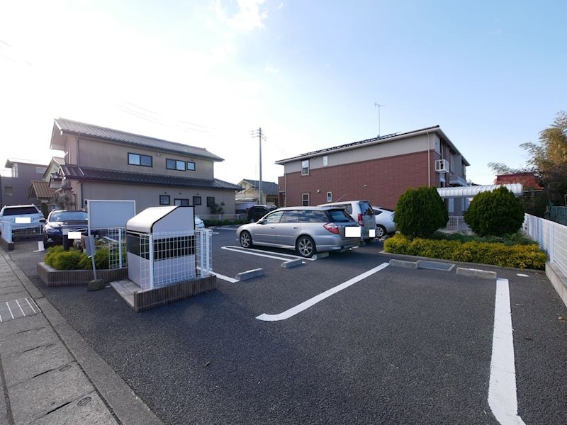 駐車場　敷地内駐車場