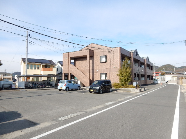 駐車場　エントランス