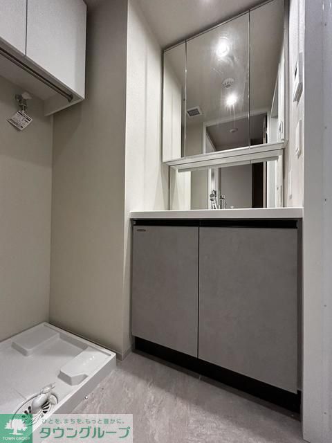 洗面設備　※写真は同タイプ住戸です。
