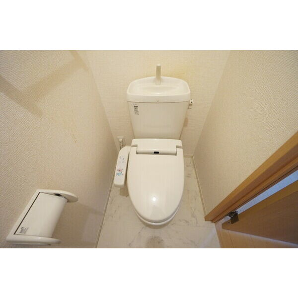 トイレ　トイレ温水洗浄暖房便座