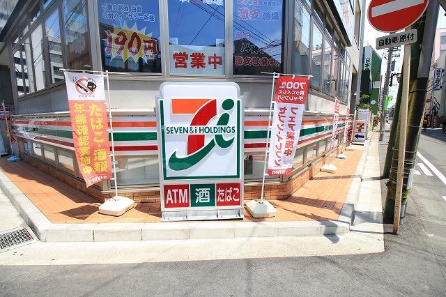 コンビニ　セブンイレブン新潟信濃町店（コンビニ）まで652m