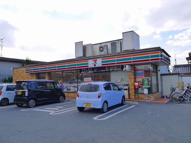 コンビニ　セブンイレブン　天理杉本町店（コンビニ）まで520m