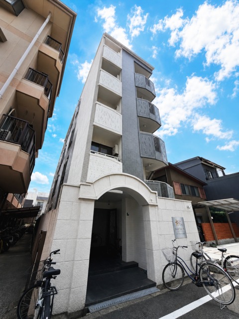 建物外観　おしゃれな物件です♪