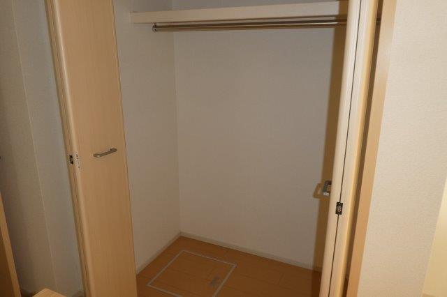 収納　クローゼット
