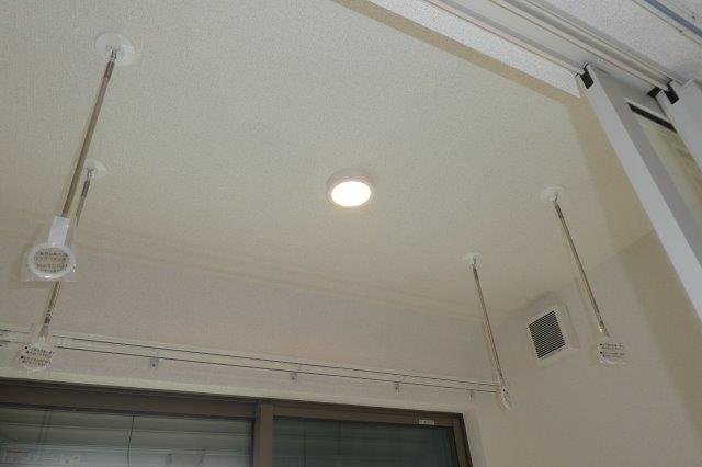 その他設備　室内物干し