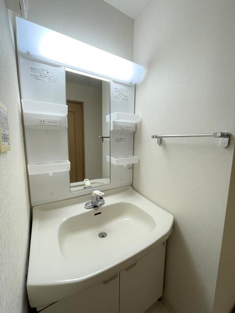 洗面設備　※同タイプ別室参考写真※　独…?