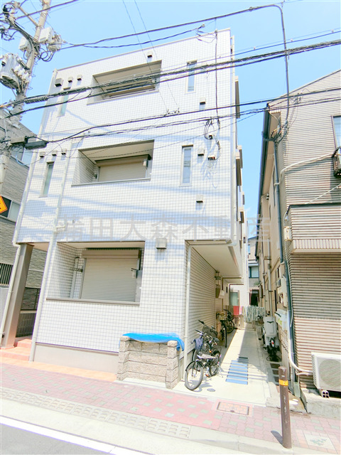 建物外観　2015年9月築　鉄骨造地上3階建てTVモニター付オートロッ