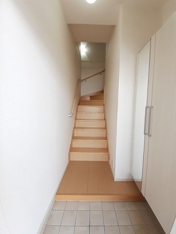 玄関　収納もある玄関です