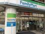コンビニ　ファミリーマート 十三東店（コンビニ）まで109m