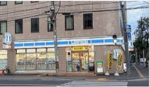 コンビニ　ローソン札幌北7条西六丁目店（コンビニ）まで186m