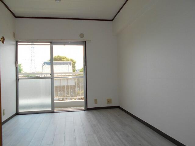 居室・リビング　別部屋参考写真