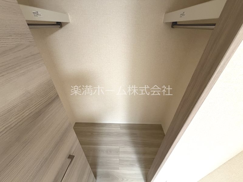収納　ウオークインクローゼット♪